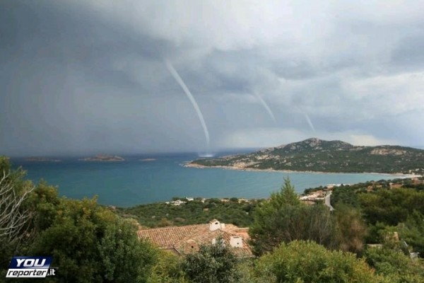 20131105_bosa_waterspouts_youreporter