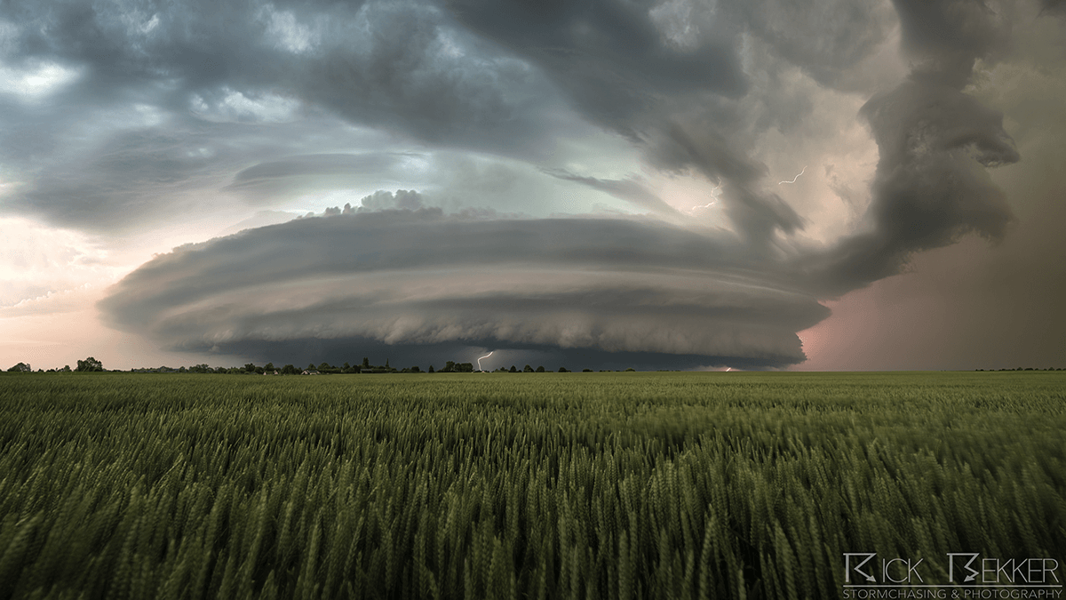 Through the Eyes of Rick Bekker: Featured Photographer in the ‘Pursuit of Power’ SWE Calendar (January 2026)