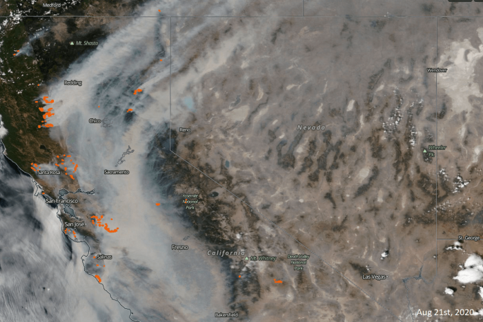 california-wildfires-smoke-cloud-August-22nd