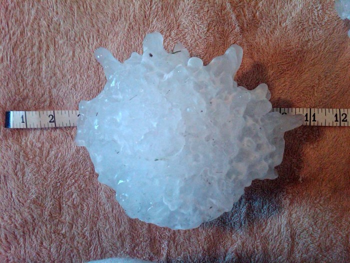 large-giant-hail-libya-vivian-hail-diameter