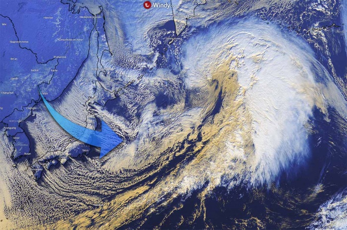 pacific-record-breaking-extratropical-storm-visible-satellite