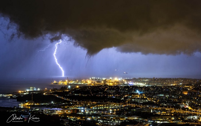 storm-tornado-trieste-italy-winter-lightning-strike