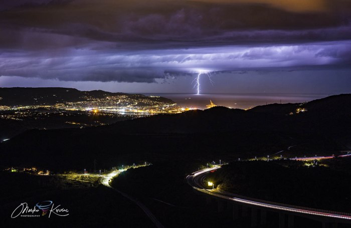 storm-tornado-trieste-italy-winter-lightning