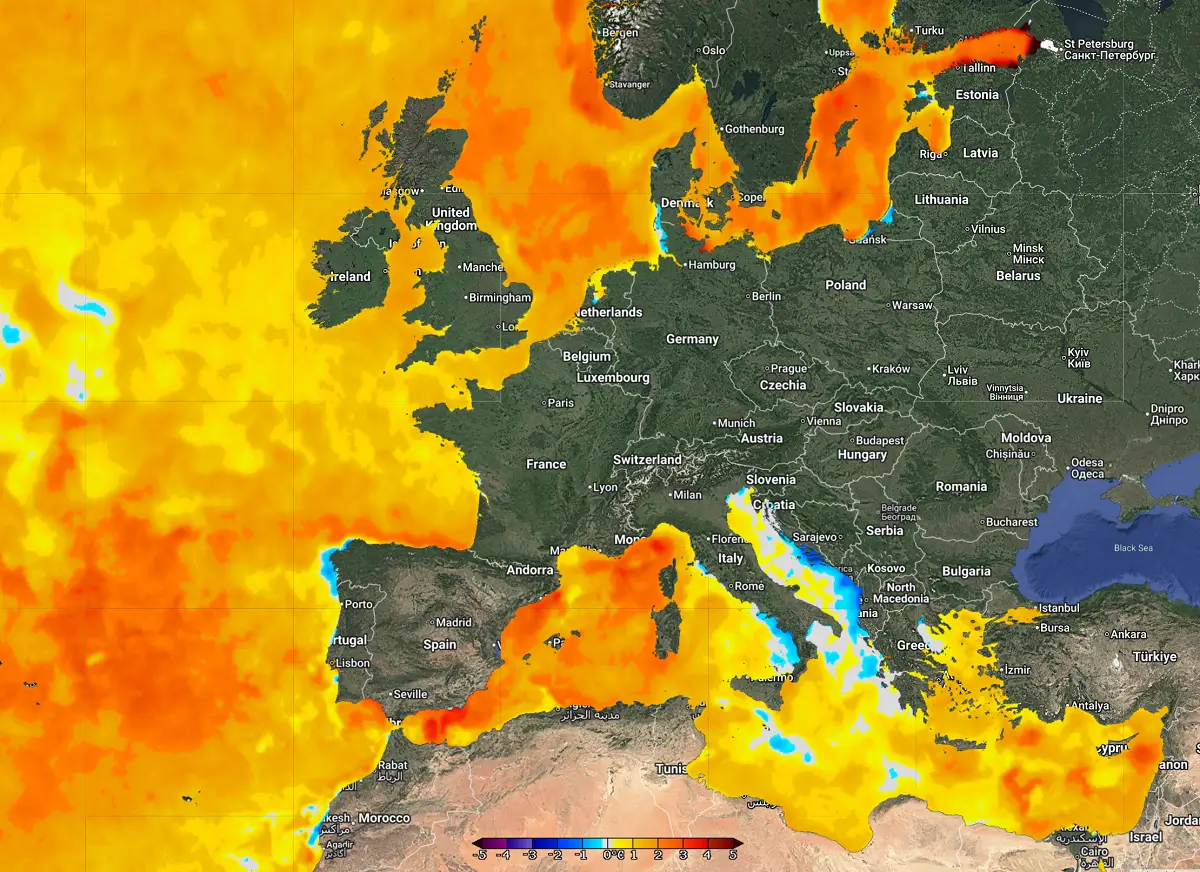 dipole-autumn-season-rainy-weather-pattern-europe-november-2025-sea-surface-temperature-anomaly