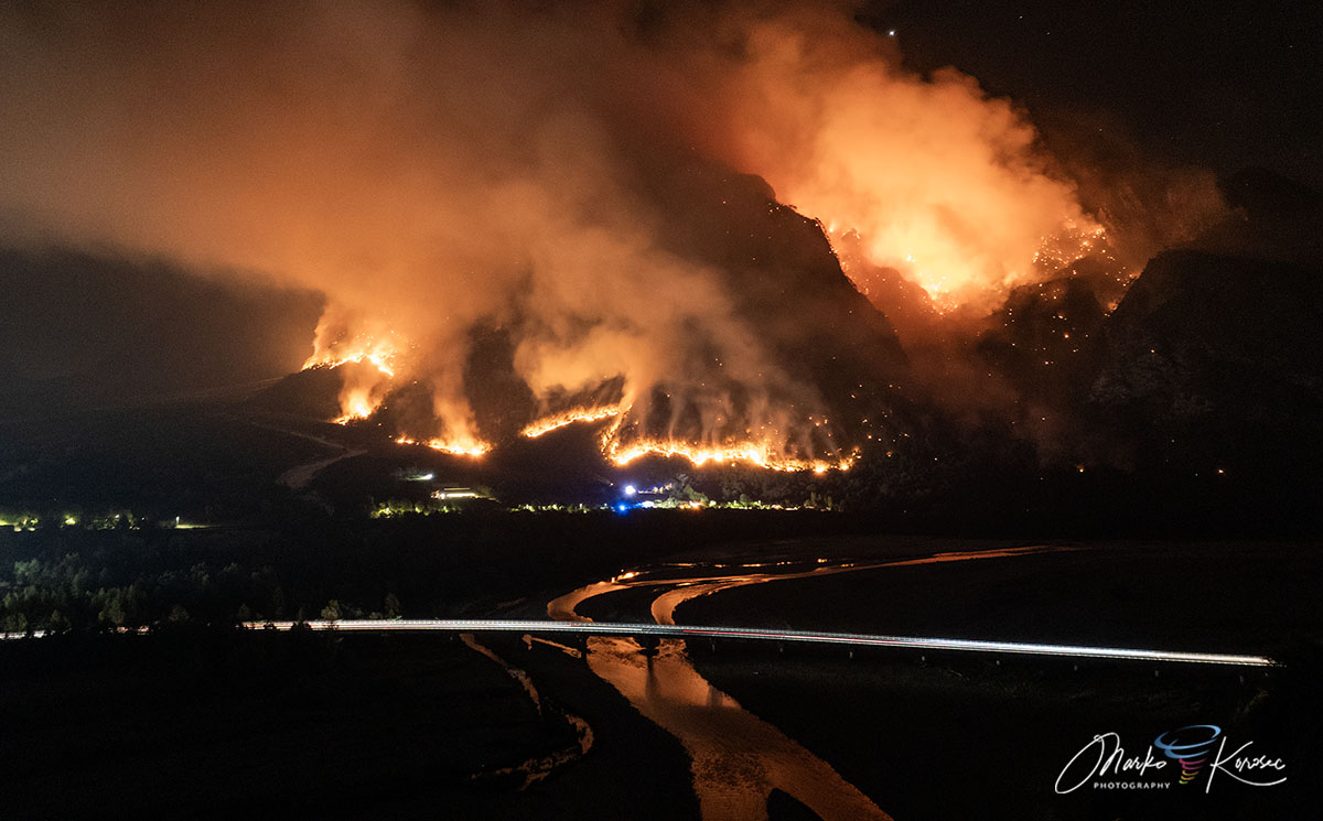 monte-amariana-wildfire-containment-tolmezzo-carnia-italy-august-2026-bridge