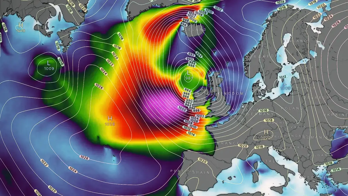 north-atlantic-storm-windstorm-ireland-uk-europe-september-2025-wave