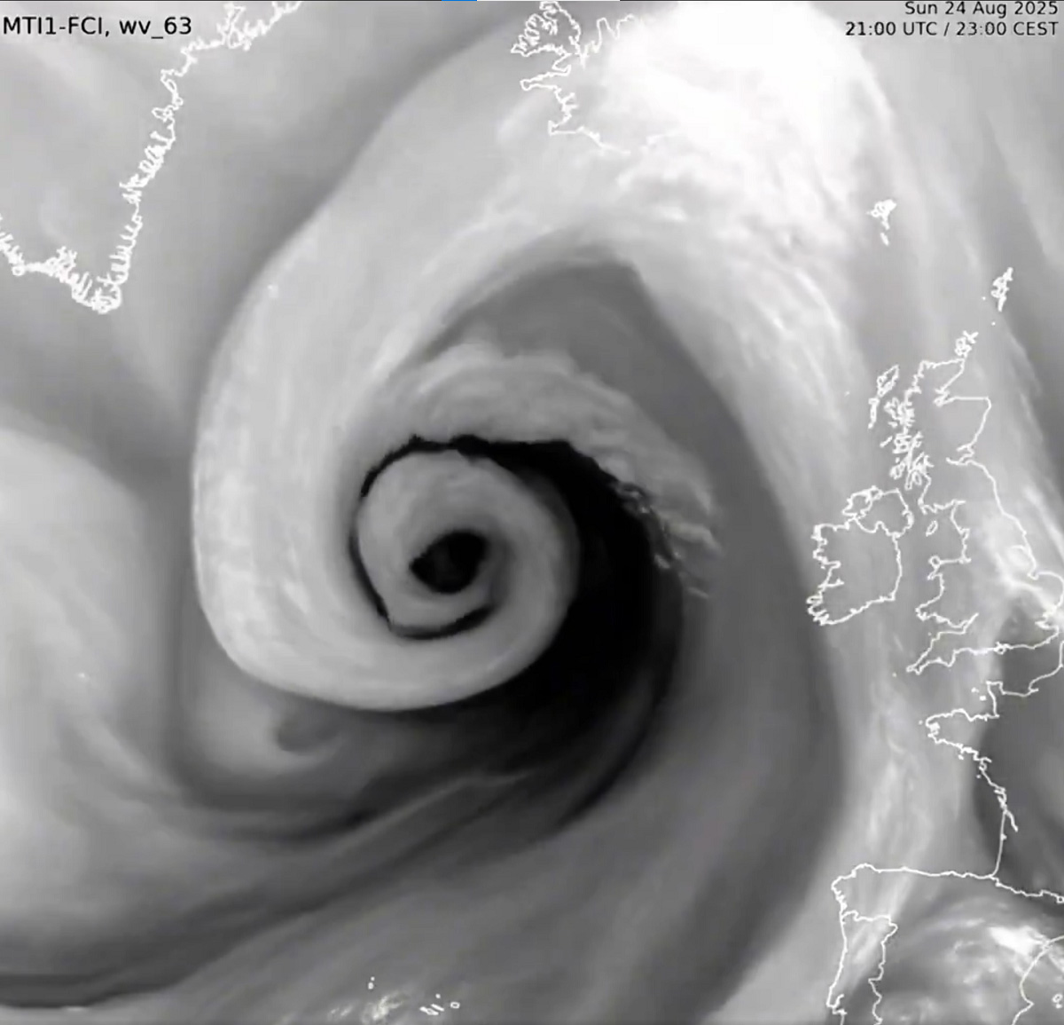 severe-weather-outbreak-europe-end-summer-2025-hurricane-erin