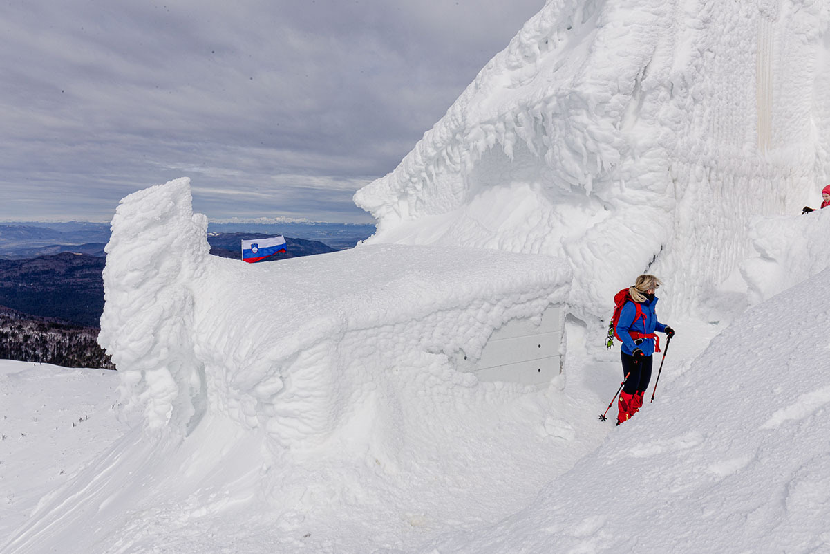 1_mountain-sneznik-freezing-rain-hard-rime-ice-land