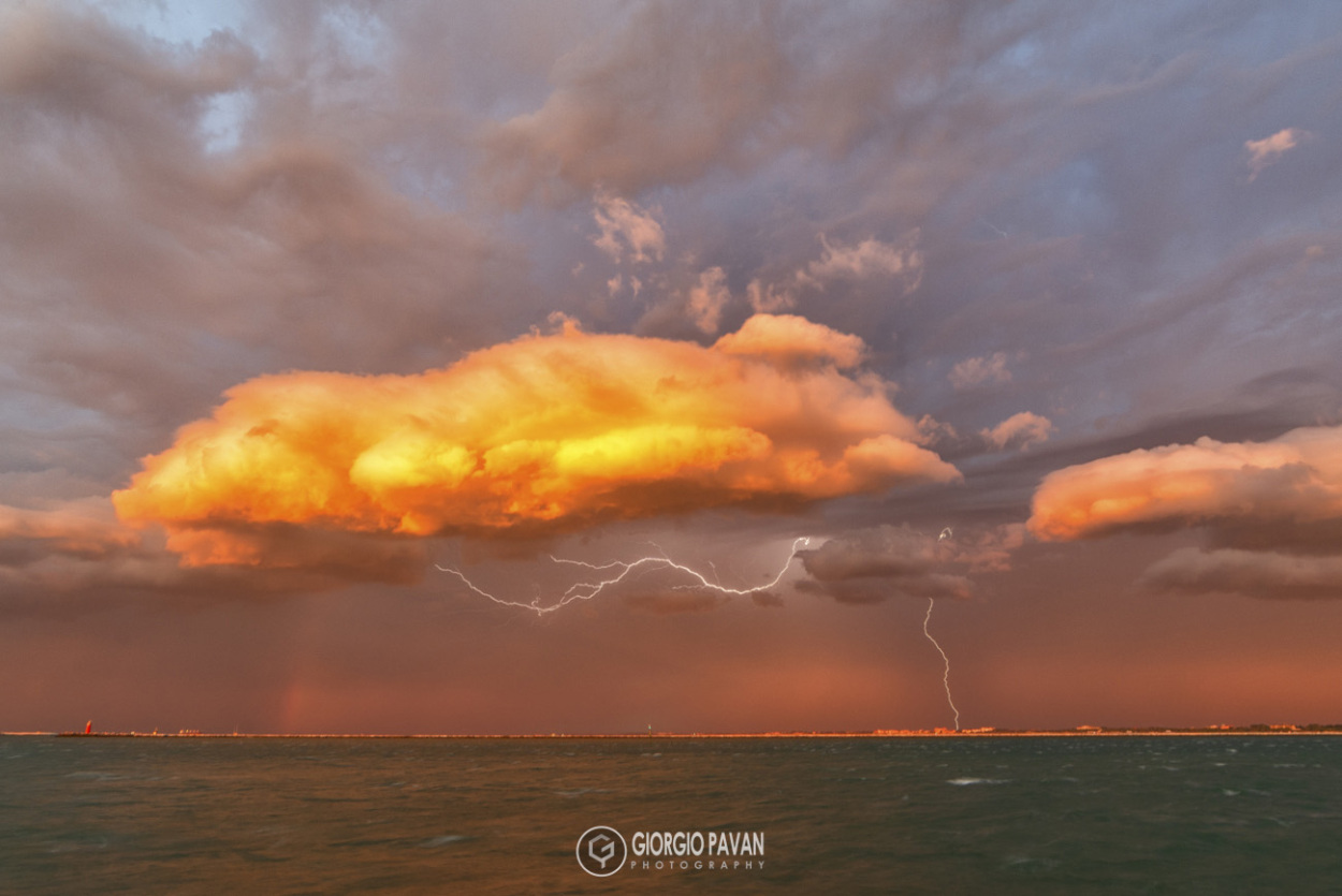 giorgio-pavan-sunset-lightning.jpg