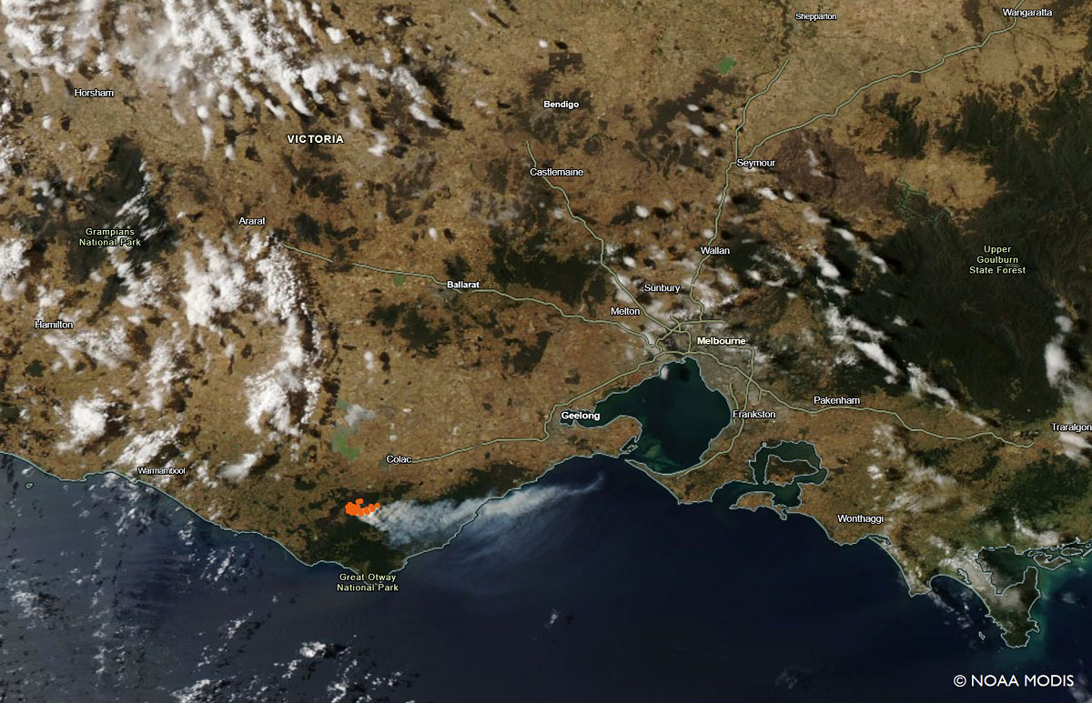 heat-dome-heatwave-australia-summer-2026-wildfire-threat-satellite-fires