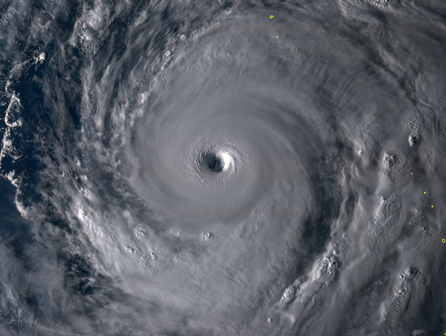 hagibis_oct9_dusk_himawari8_3a