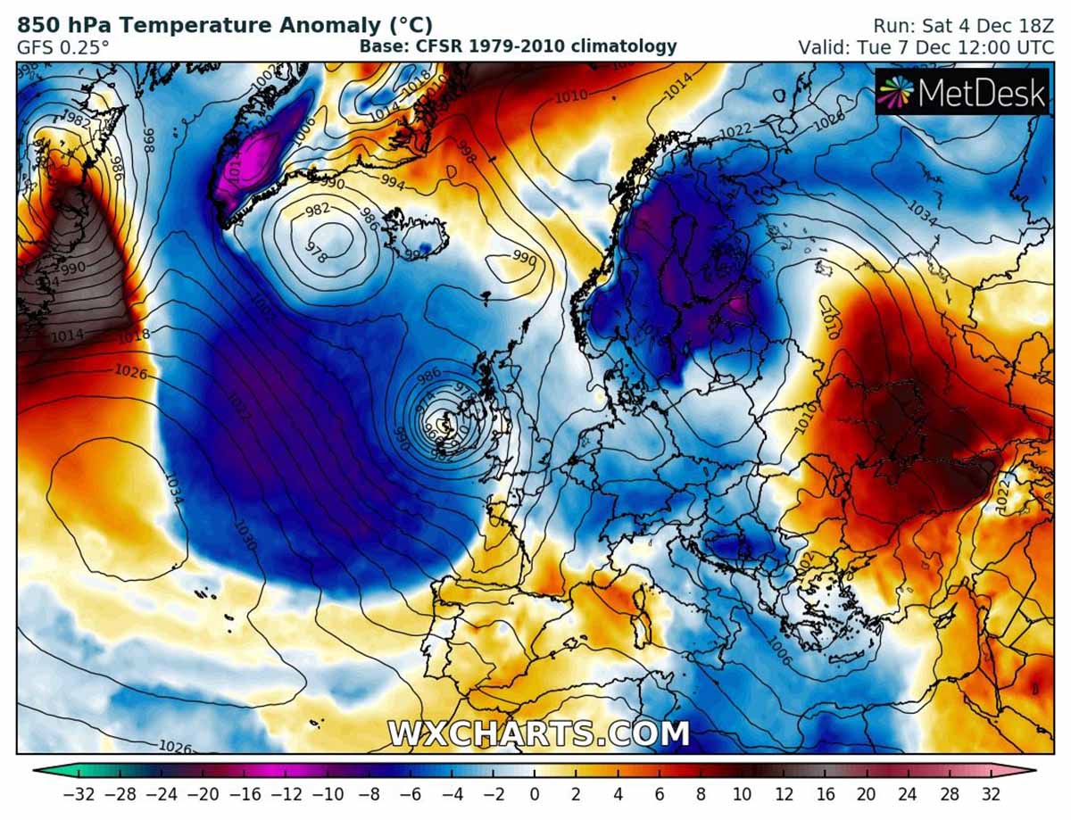 atlantic-storm-barra-ireland-uk-windstorm-winter-season-2021-2022-temperature
