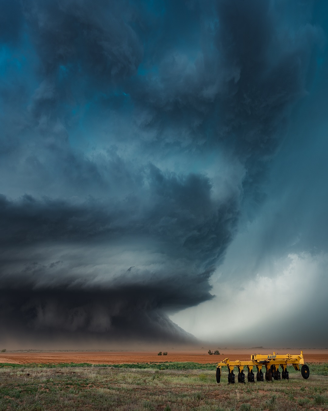 jonas-piontek-monster-supercell-duster