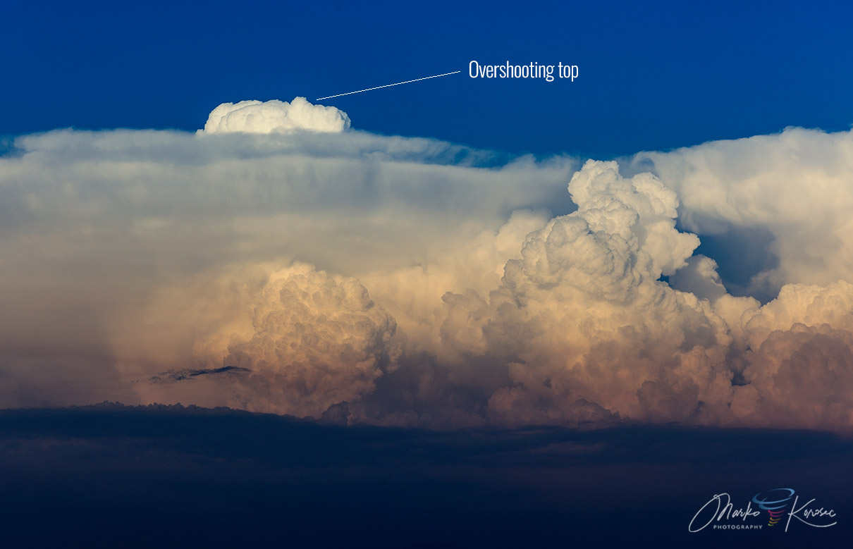 overshooting-top-friuli