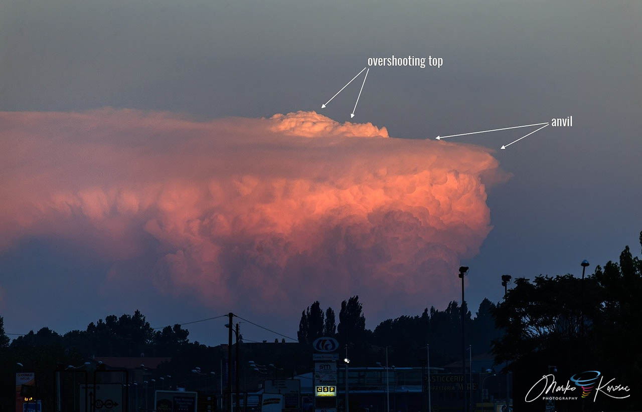 overshooting-top-italy