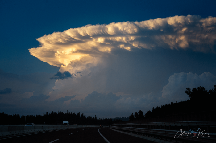 hailstorm-slovenia-tower2