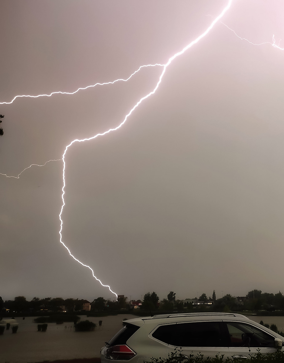 photo-contest-week-23-2021-anita-hajdu-lightning