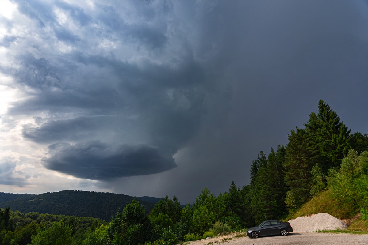 photo-contest-week-31-2021-Gregor-Vojscak-supercell