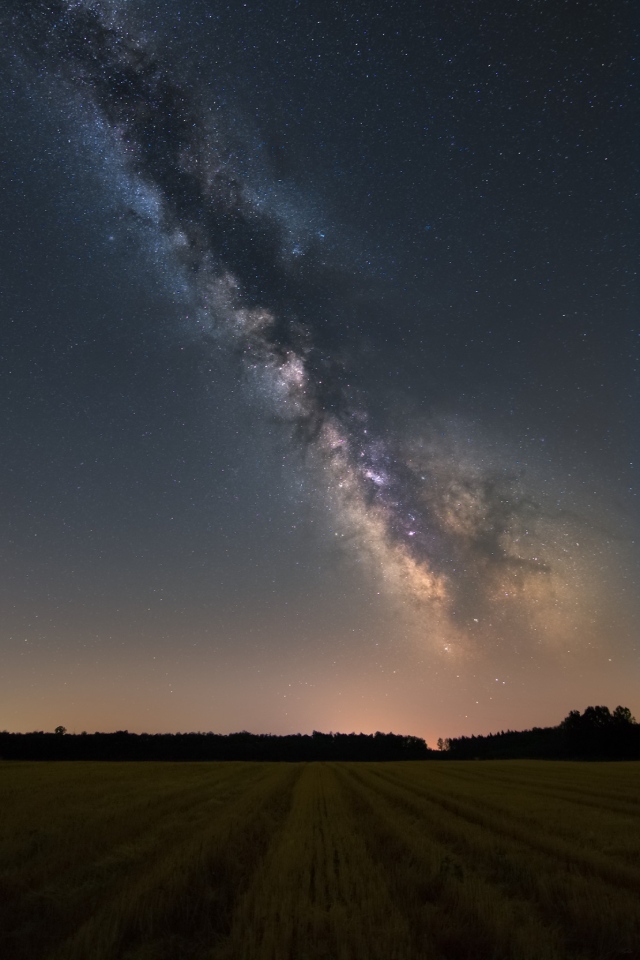 photo-contest-week-36-Csaba-Wolf-milky-way