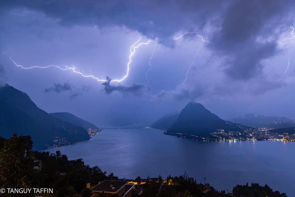 photo-contest-week-38-Tanguy-Taffin-night-storm