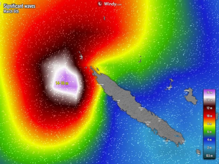cyclone-niran-habana-new-caledonia-waves