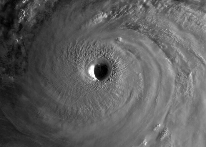 haishen-japan-visible-satellite