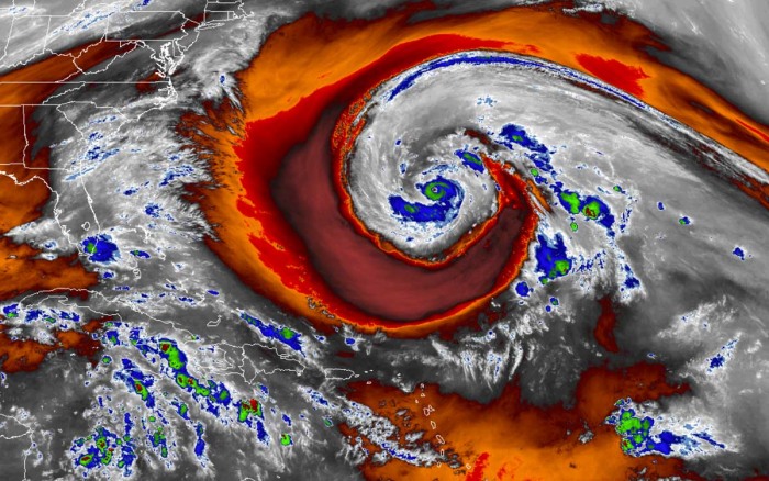 hurricane-epsilon-bermuda-atlantic-color-satellite