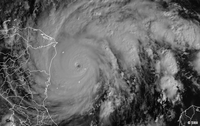 hurricane-season-iota-landfall-visible-satellite