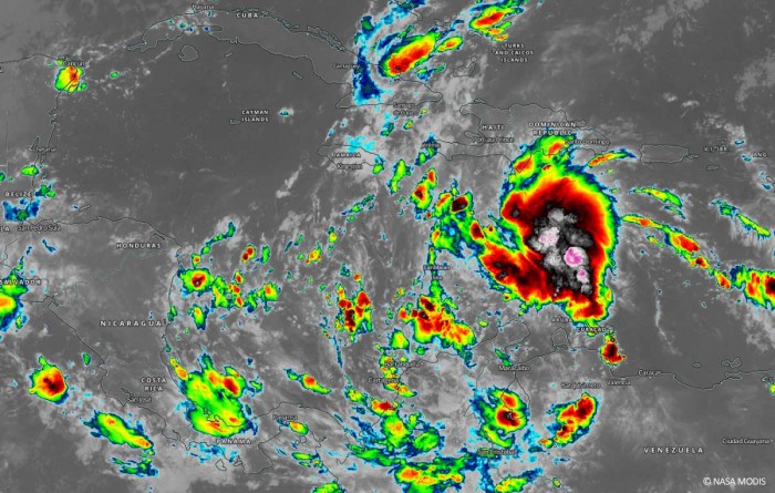 hurricane-season-storm-eta-infrared-satellite