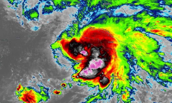 storm-eta-florida-hurricane-season-infrared-satellite