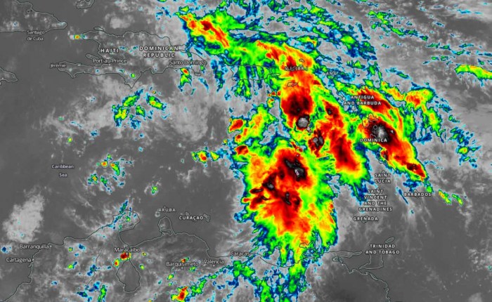 storm-theta-atlantic-hurricane-season-iota-infrared-satellite