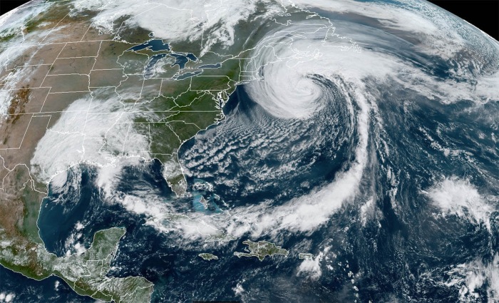 teddy-landfall-cira-visible-satellite