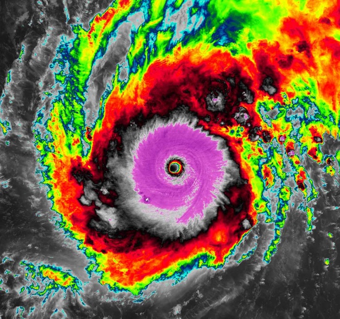 typhoon-goni-landfall-infrared-scan