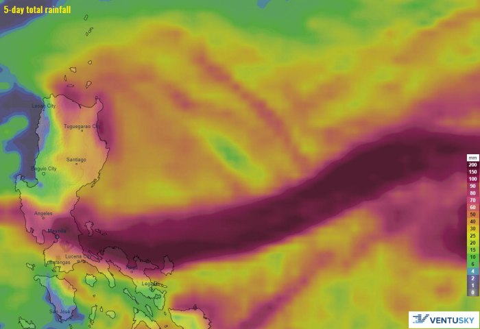 typhoon-goni-philippines-rainfall-total
