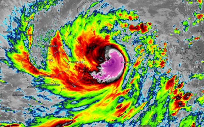typhoon-molave-vietnam-flooding-infrared-satellite