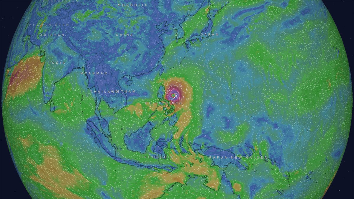 powerful-typhoon-doksuri-severe-tropical-storm-philippines-taiwan-landfall-3D-windy
