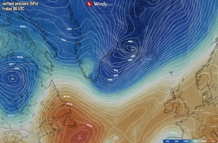 bombogenesis-cyclone-iceland-waves-pressure-friday-morning