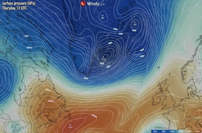 bombogenesis-cyclone-iceland-waves-pressure-thursday-afternoon
