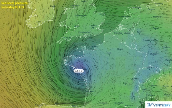 storm-alex-pressure-saturday-morning