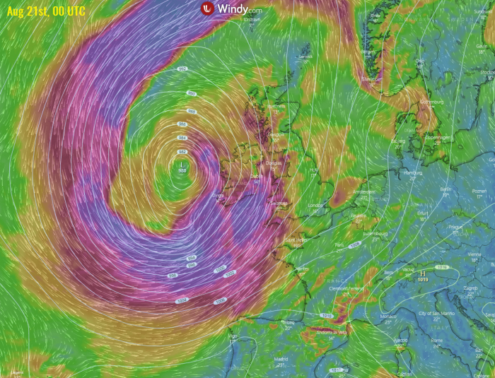 storm-kyle-uk-windsFriday