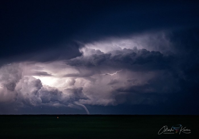 waterspout-adriatic-lightning-clouds
