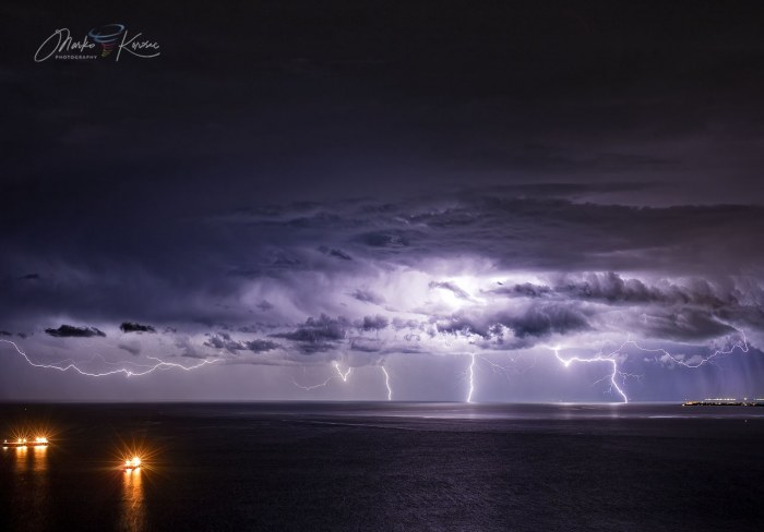 waterspout-adriatic-lightning-prosecco