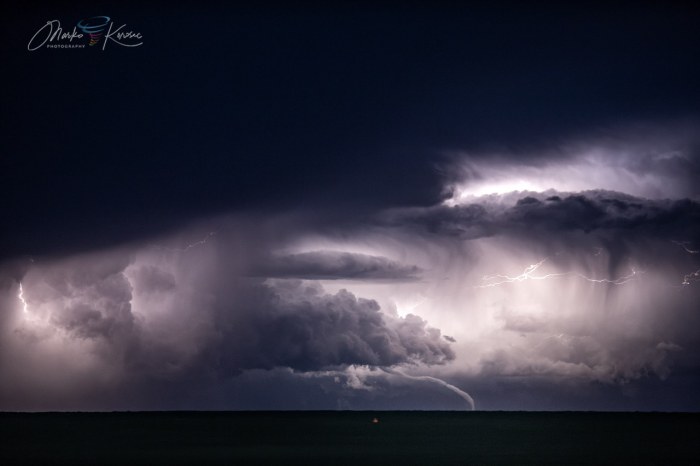 waterspout-adriatic-marko-korosec-rope-out