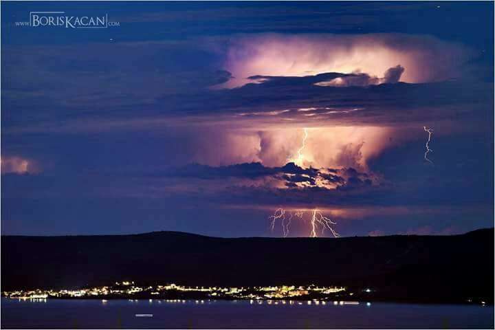 04072017_Adria_Lightning_1