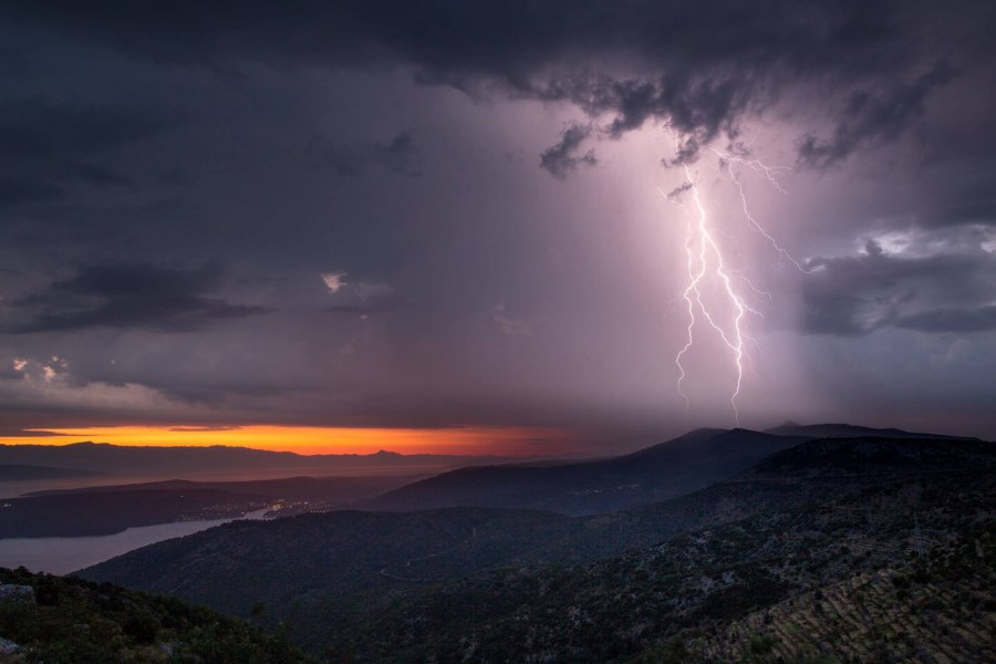 04072017_Adria_Lightning_8c