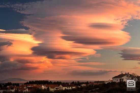 20150101_lenticularis_2