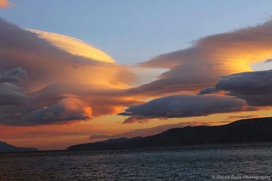 20150101_lenticularis_3