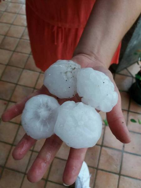 25062017_large_hail_11