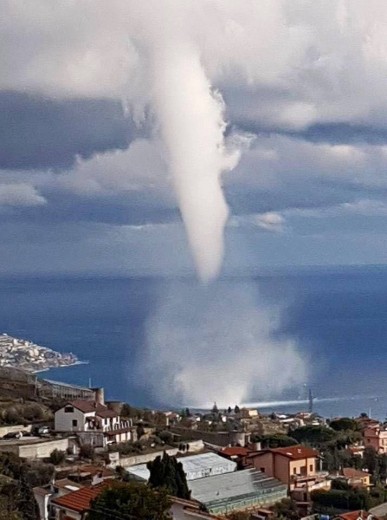 24174651_2125734877649602_8300189234346457729_n