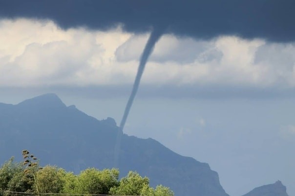 43342639_1915667051832063_3410210045978214400_n